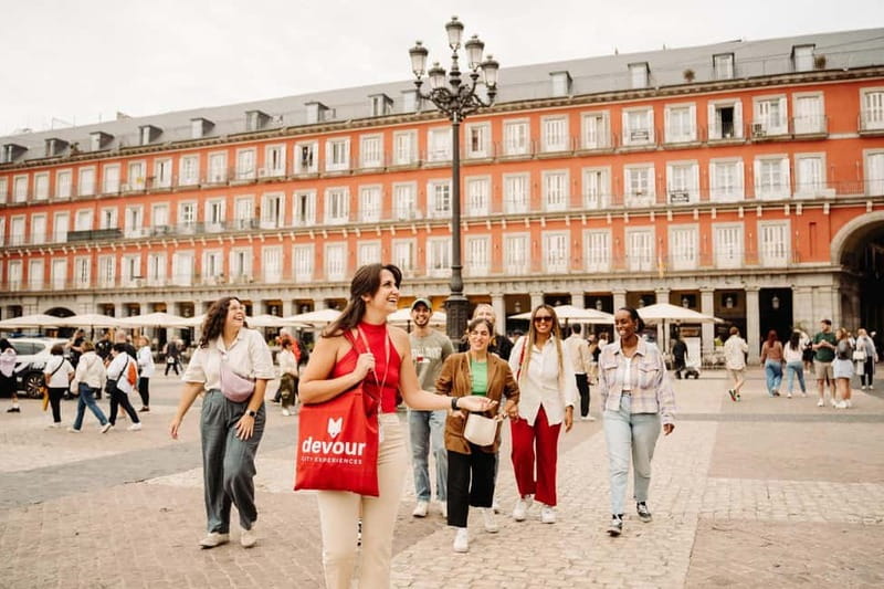Madrid: Ultimate Food Tour of Local Markets & Tapas - Shopping like a local at Mercado de Antón Martín