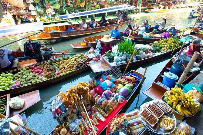 Maeklong Railway Market and Floating Market Tour from Bangkok - Should you book it?