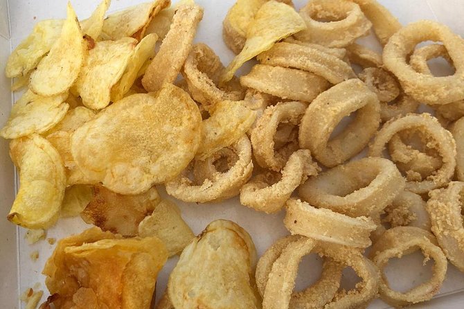 Malaga Market Food Tour: Tapas, Drinks, and Local Flavors - The final stop: Locas de Málaga