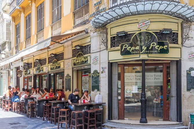Malaga Market Food Tour: Tapas, Drinks, and Local Flavors - What the high rating means in practical terms