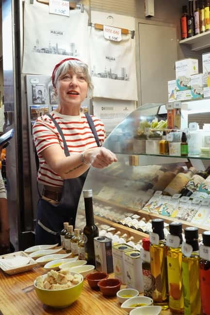 Málaga: Morning Market & Tapas Tour - Who will get the most from this tour