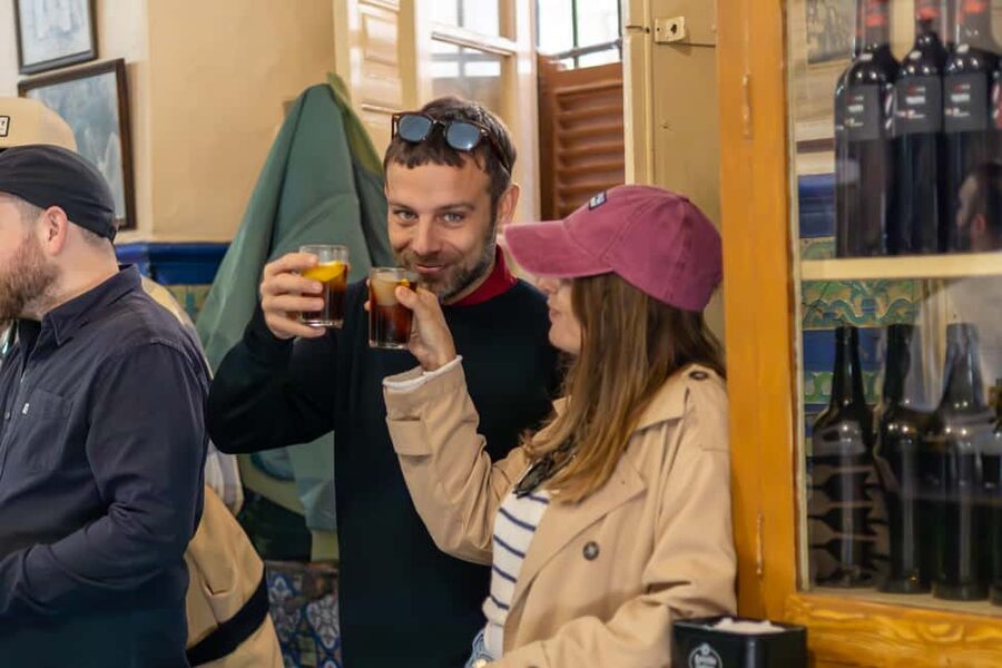 Malaga: Taste Andalusian Flavours & Local Market Delights - Ten or more tastings, from olive oil to fried fish