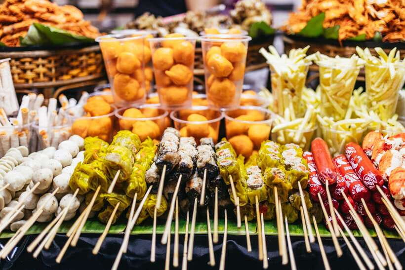 Manila: Guided Night Market Experience - The Night Produce Market and the Work Behind Dinner