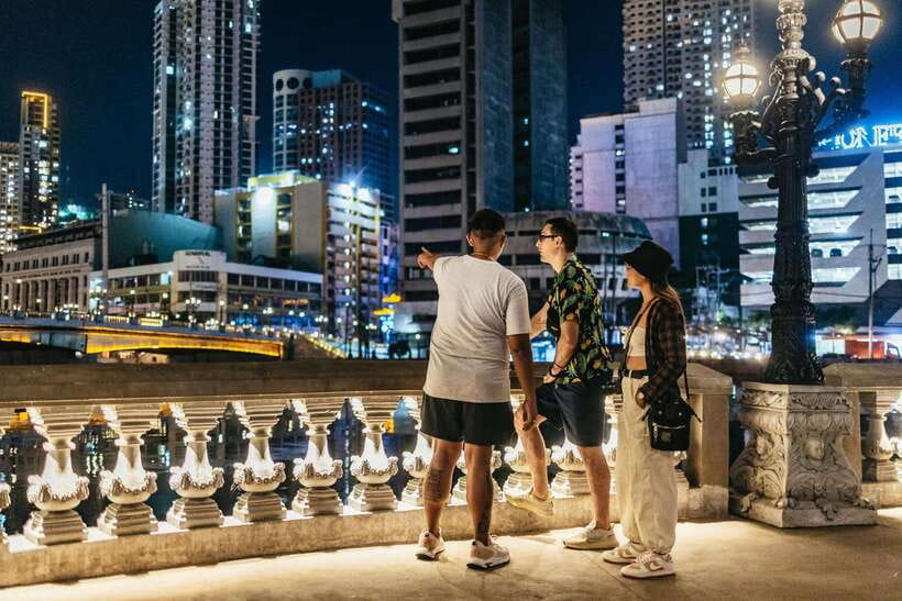 Manila: Guided Night Market Experience - Filipino Street Food With Floyd or Venus