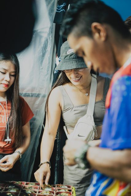 Manila: Guided Night Market Experience - Tuk-Tuk, Train, and Jeepney Rides
