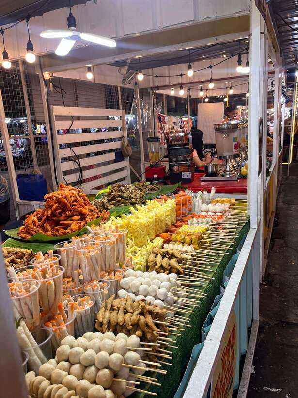 Manila Night Market with Local Guide - Safety, comfort, and the right expectations