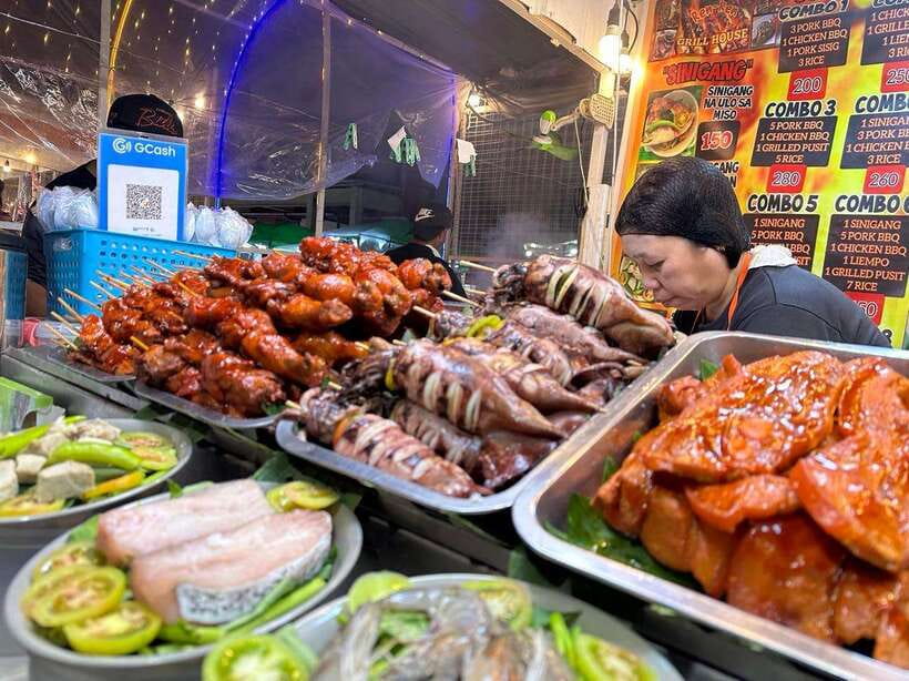 Manila Street food and Night Market Tour - Pasig Esplanade: slowing down beside the river