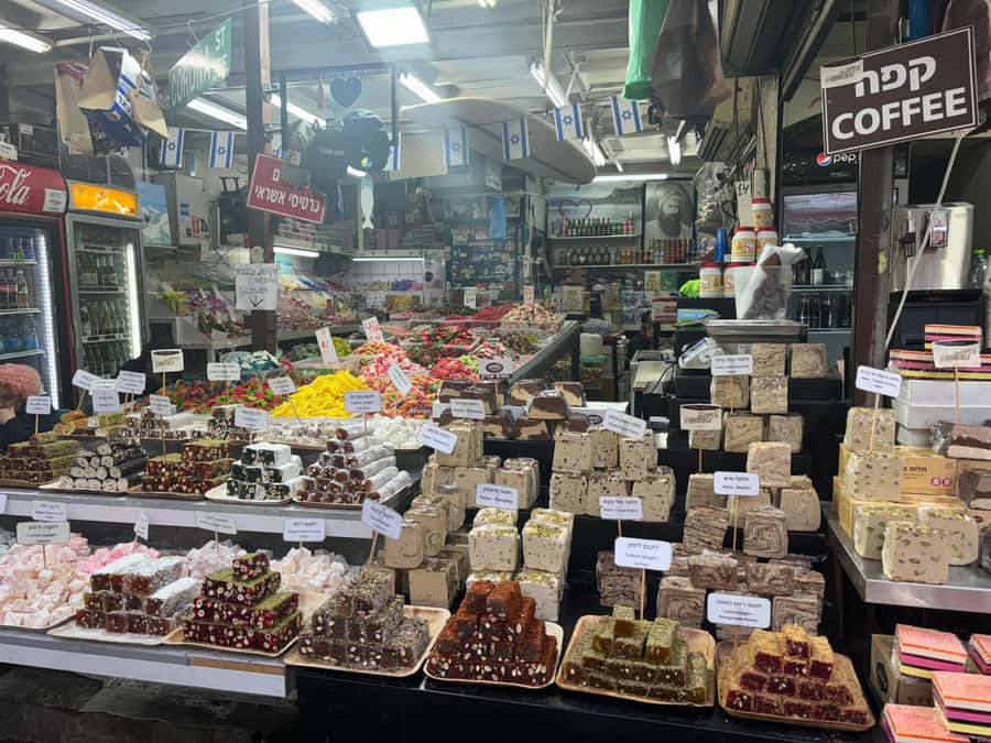 Market Mosaic: A Gastronomic Exploration of Carmel Treasures - Drinks, juices, and the cost of alcohol