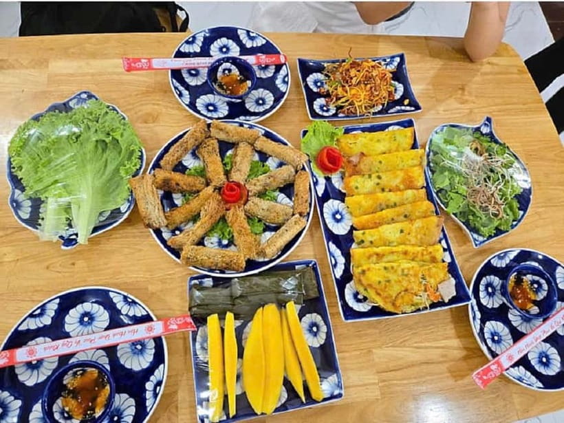 Market Tour, Basket Boat Ride & Cooking Class by Hangcoconut - Should you book the Hang Coconut tour?