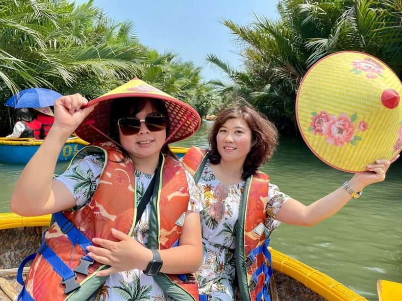 Market Tour, Basket Boat Ride & Cooking Class by Hangcoconut - FAQ