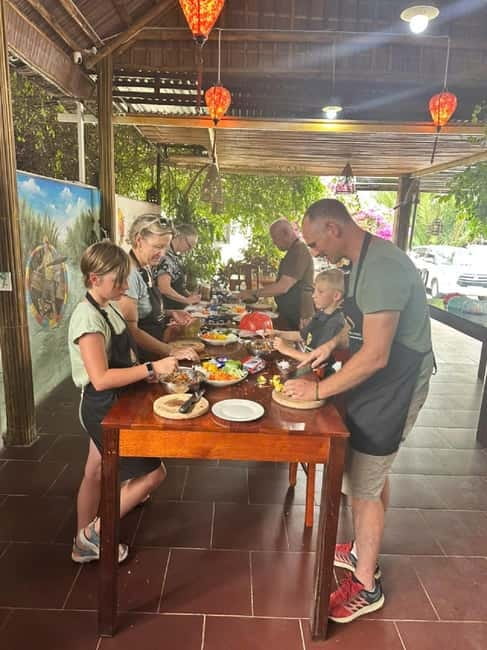 Market Tour, Basket Boat Ride & Cooking Class by Hangcoconut - The Bay Mau coconut forest by bamboo boat