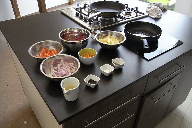 Market Tour, Tasting of 35 Fruits, and 4-Course Peruvian Cooking Class in Lima - 9:00 a.m. at Surquillo Market Nro 1
