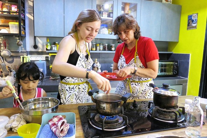 Market Visit & Private Hands-on Cooking Class at Daun Senja - Booking, transport, and cancellation details