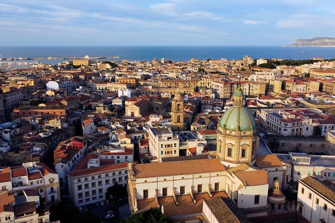 Markets and monuments: walking tour and street food in Palermo - Capo Market brings Palermo to the table