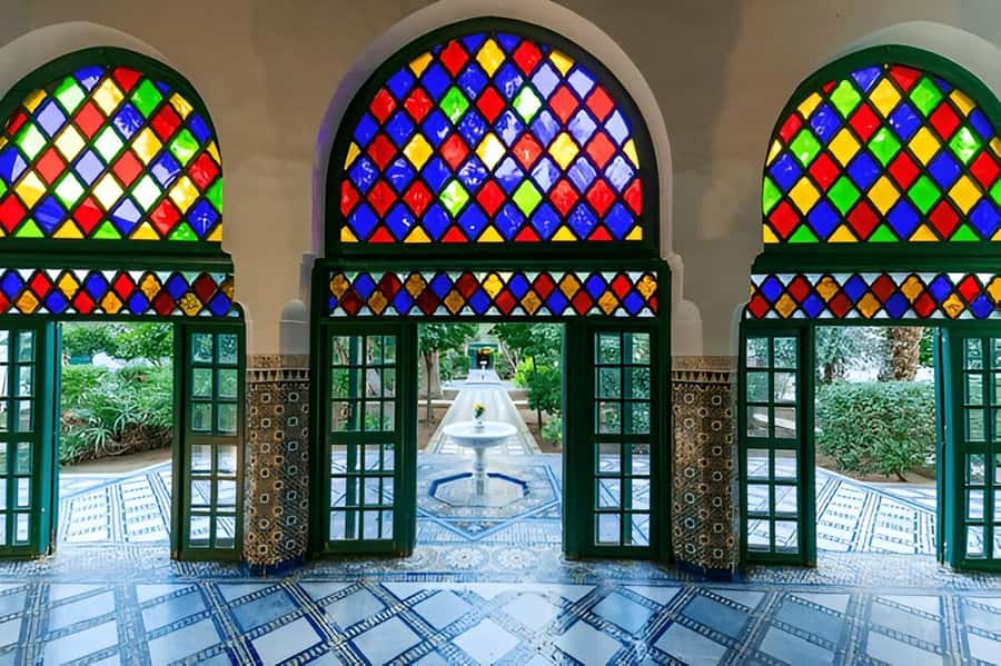 Marrakech: Bahia Palace, Ben Youssef Medersa, & Souks Tour - Bahia Palace rewards a guide’s explanation