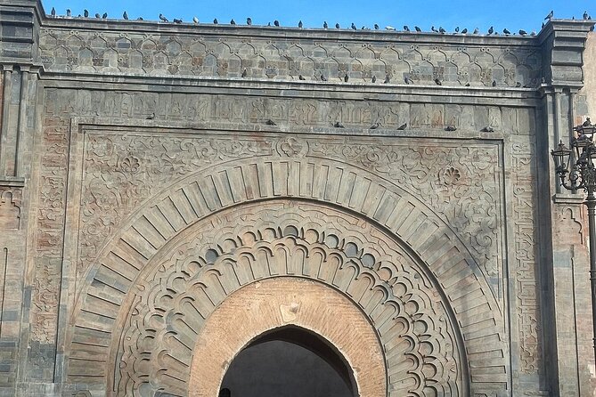 Marrakech City Tour: Souks, Palaces & Hidden Gems - Bahia Palace and the cost of seeing it