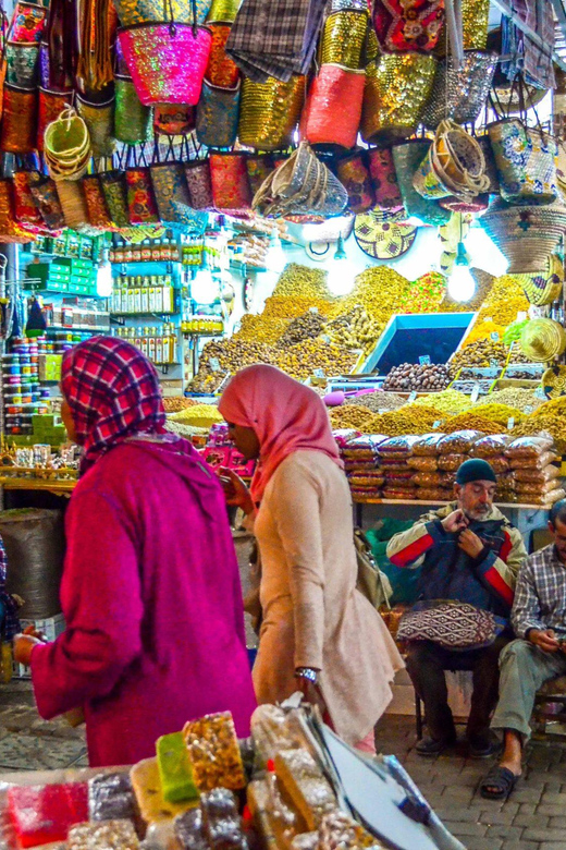 Marrakech: Exclusive Shopping Tour Through the Souks - The three-hour pace and what it means