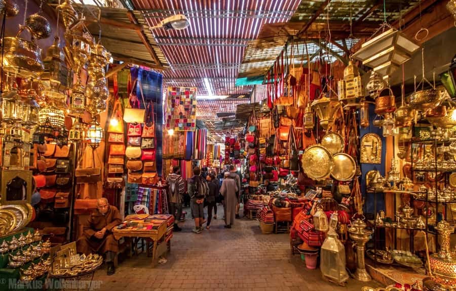 Marrakesh: Guided Souk Shopping Tour with a Local Guide - Why a guided souk walk can save you time and money
