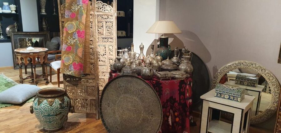 Marrakesh: Guided Souk Shopping Tour with a Local Guide - Useful Arabic phrases and local advice