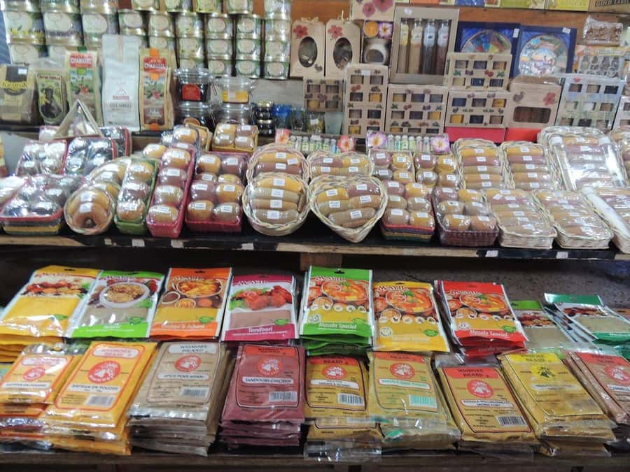 Mauritius: Shopping Tour - Port Louis Markets & Grand Baie - Why this shopping day works well in Mauritius