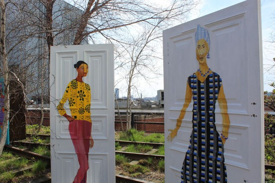 Meatpacking District: Chelsea Market and The Highline Tour - Walking the High Line above Chelsea