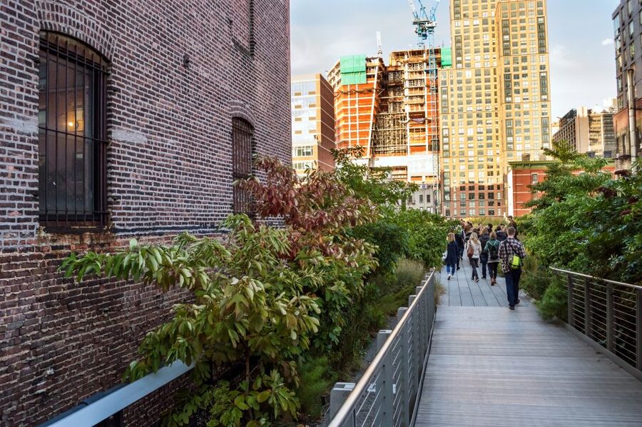 Meatpacking District: Chelsea Market and The Highline Tour - Who will get the most from this tour