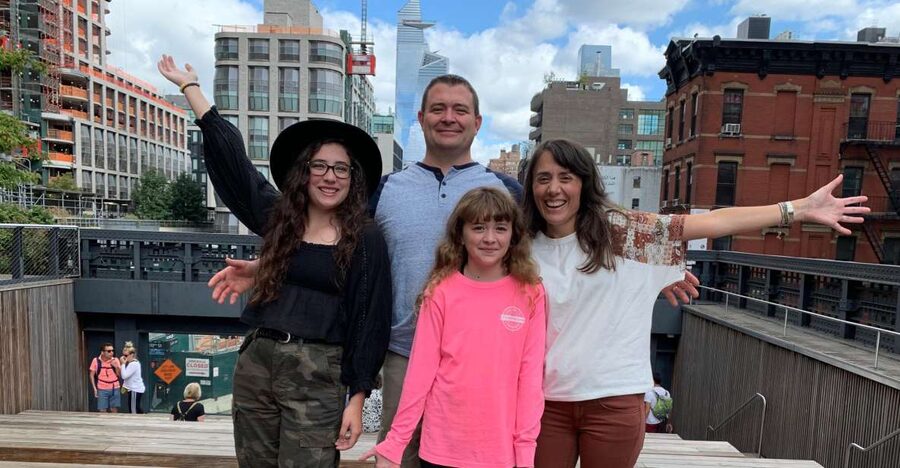 Meatpacking District: Chelsea Market and The Highline Tour - Starting at Chelsea Market on 15th Street
