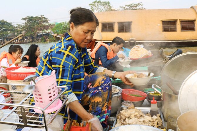 Mekong day tour Visit Cai Rang Floating Market pick up in Sai Gon - Why the early start matters at Cai Rang