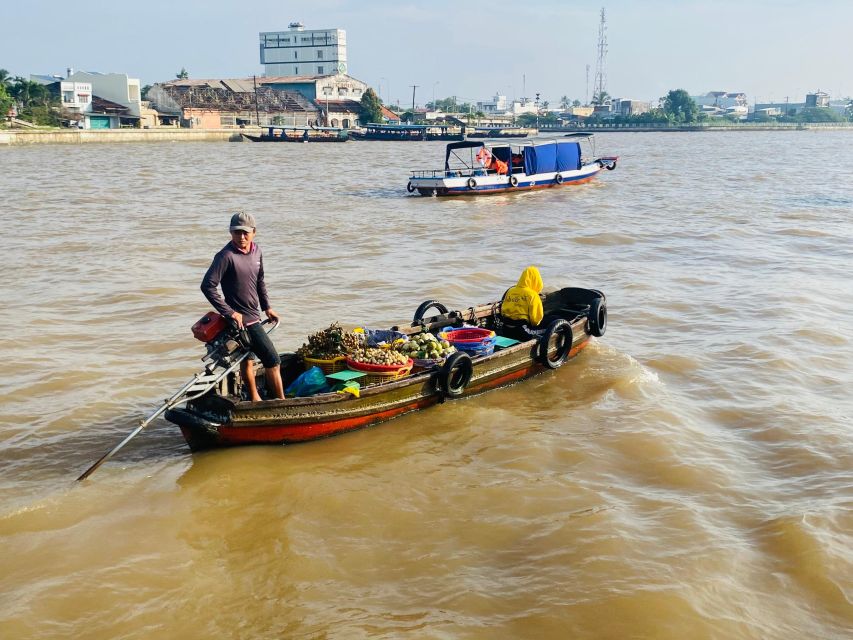 Mekong tour: Cai Be - Can Tho Floating Market 2 days - Cai Be, where trading happens from boats