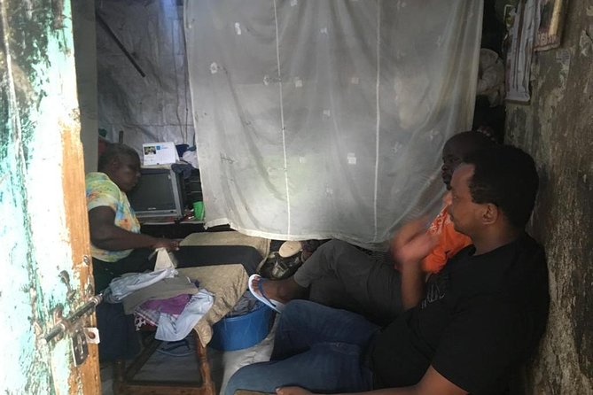 Memorable Daily KIBERA Slums/Toi Market Tour with Locals (2 hours) - Clothing, safety, and good manners