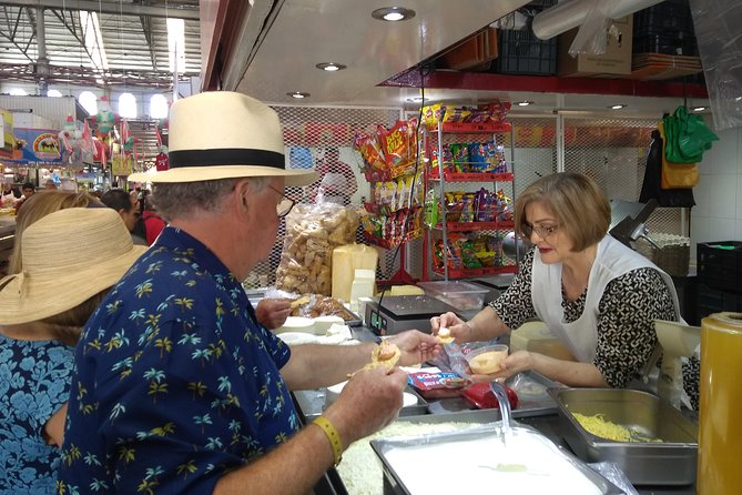 Mercado walking food tour - What the guides add to the experience