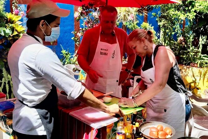 Mexican Cooking Class & Market Tour with a Professional Chef - Key points to know before booking