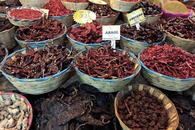 Mexico City: Hidden Markets, Street Food & Salsa-Making Tour - Guides shape the experience