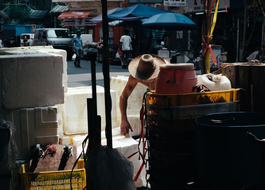 Mong Kok (Kowloon) Street Markets Private Walking Tour - The Flower Market, a calmer change of pace