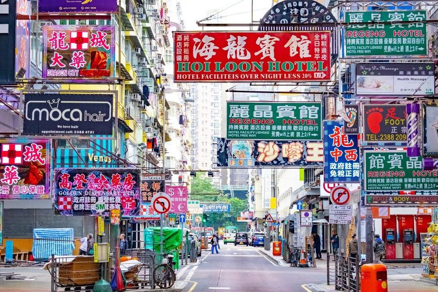 Mong Kok (Kowloon) Street Markets Private Walking Tour - Why a private host can be worth $87
