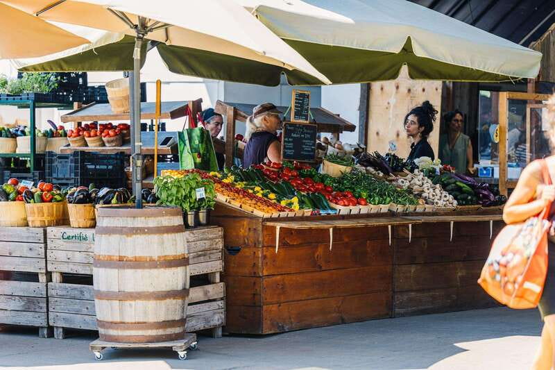 Montreal: Jean-Talon Market & Beyond Locally Owned Food Tour - Spending an hour inside Jean-Talon Market