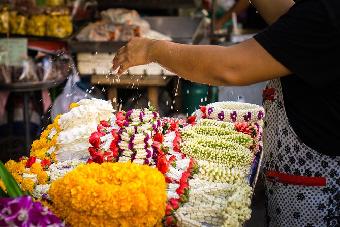 Morning Buddhist Almsgiving, Grand Palace and Flower Market Tour in Bangkok - Who will enjoy this morning most