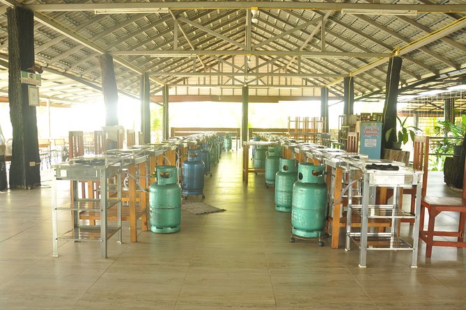 Morning Cooking Class in Organic Farm with Local Market Tour - Why this Chiang Mai cooking class works