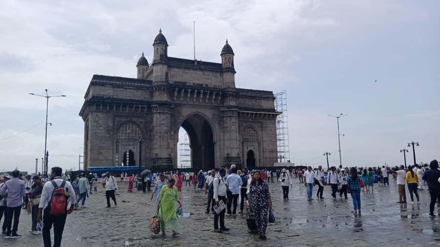 Mumbai: 2 Hours Markets And Temple Tour - Through Mangaldas textile market