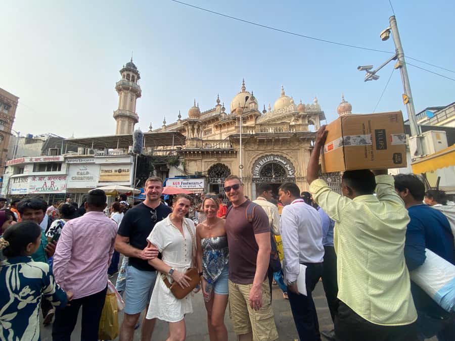 Mumbai: 2 Hours Markets And Temple Tour - What the $6 price really buys you