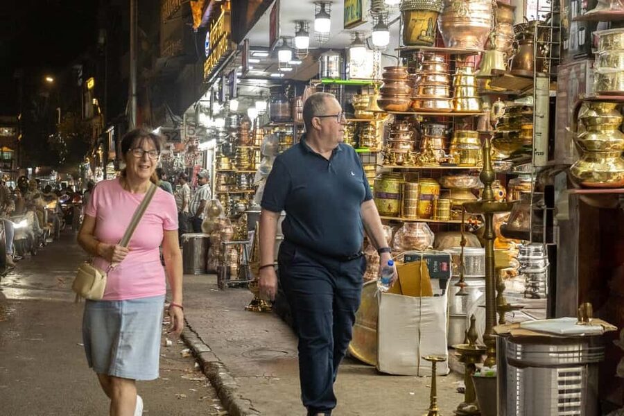 Mumbai Market and Temple Tour With Cow Shelter Visit - Crawford Market and Mumbai’s trading life