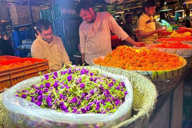 Mumbai Morning Market Tour of Flowers, Fish, and More - Key points to know before booking