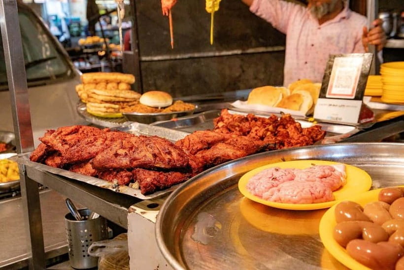 Mumbai: Street Food and Night Markets Tour - Why this $13 evening works so well