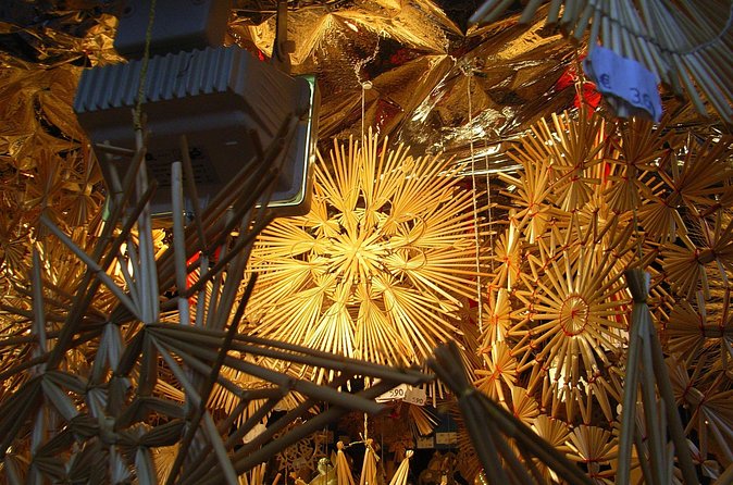 Munich Christmas Market Private Walking Tour With A Professional Guide - The guides are a major part of the value