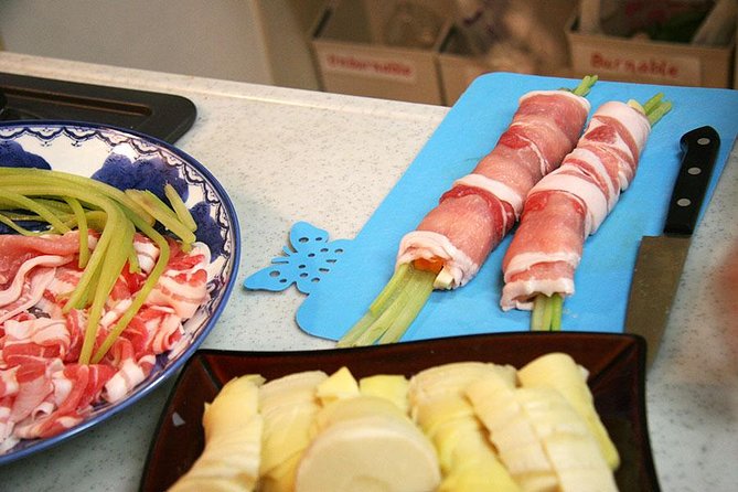 Nagoya Super Market Tour & Home Cooking Class with a Local, Akiko - Learning dashi from scratch