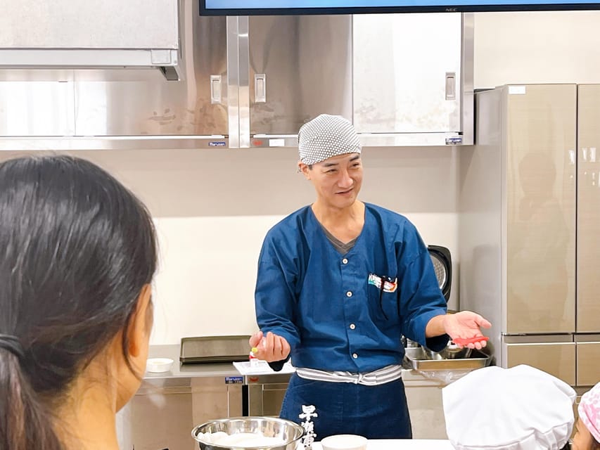Naha Makishi Public Market : Sushi making experience - Is $161 a fair price?
