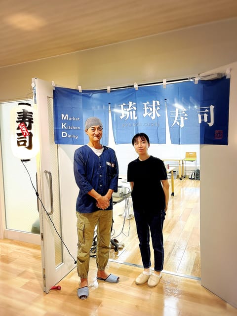 Naha Makishi Public Market : Sushi making experience - Choosing the 11:00 or 17:00 session
