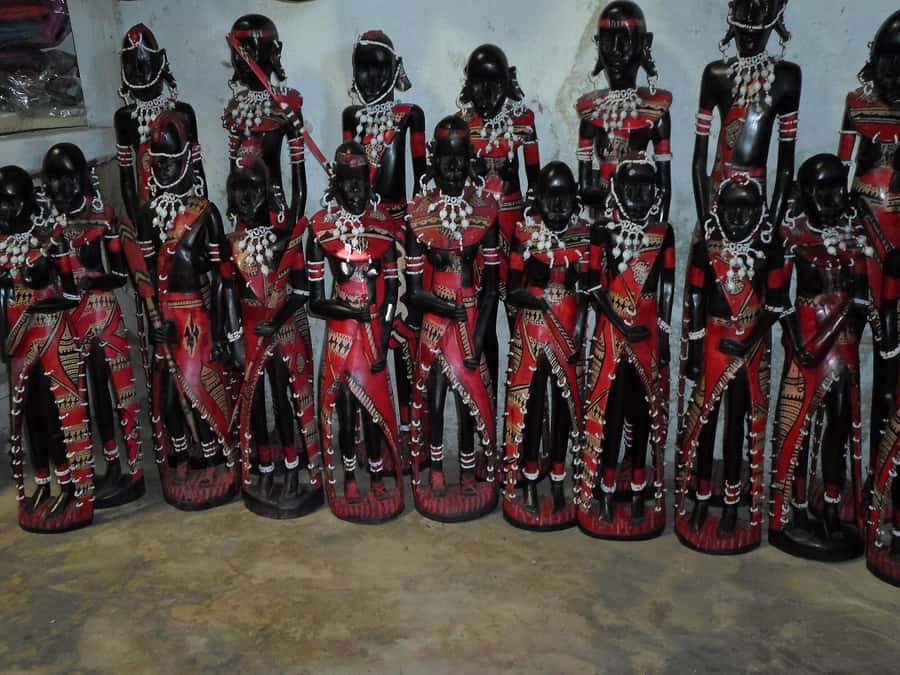 Nairobi: Explore Maasai Market for Unique Souvenirs - Why this Nairobi market walk works