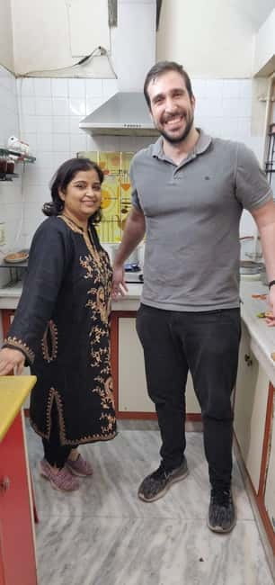 New Delhi: Traditional Indian Cooking Class & Market Visit - Dietary requests and breakfast options