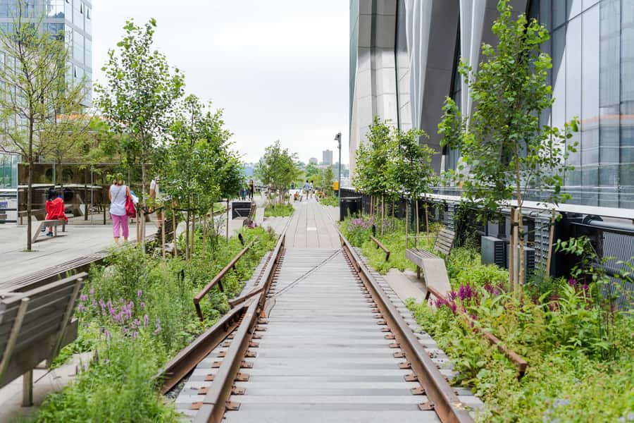 New York: High Line, Chelsea Market, and Vessel Guided Tour - Chelsea Market, from factory floor to food hall